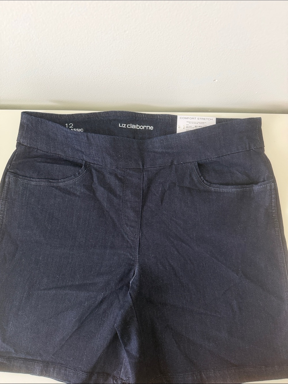Liz Claiborne Dark Blue Stretch Denim Shorts Size 12